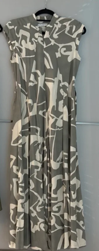 NEU - TONET Designer-Kleid – Salbei - Gr. 38